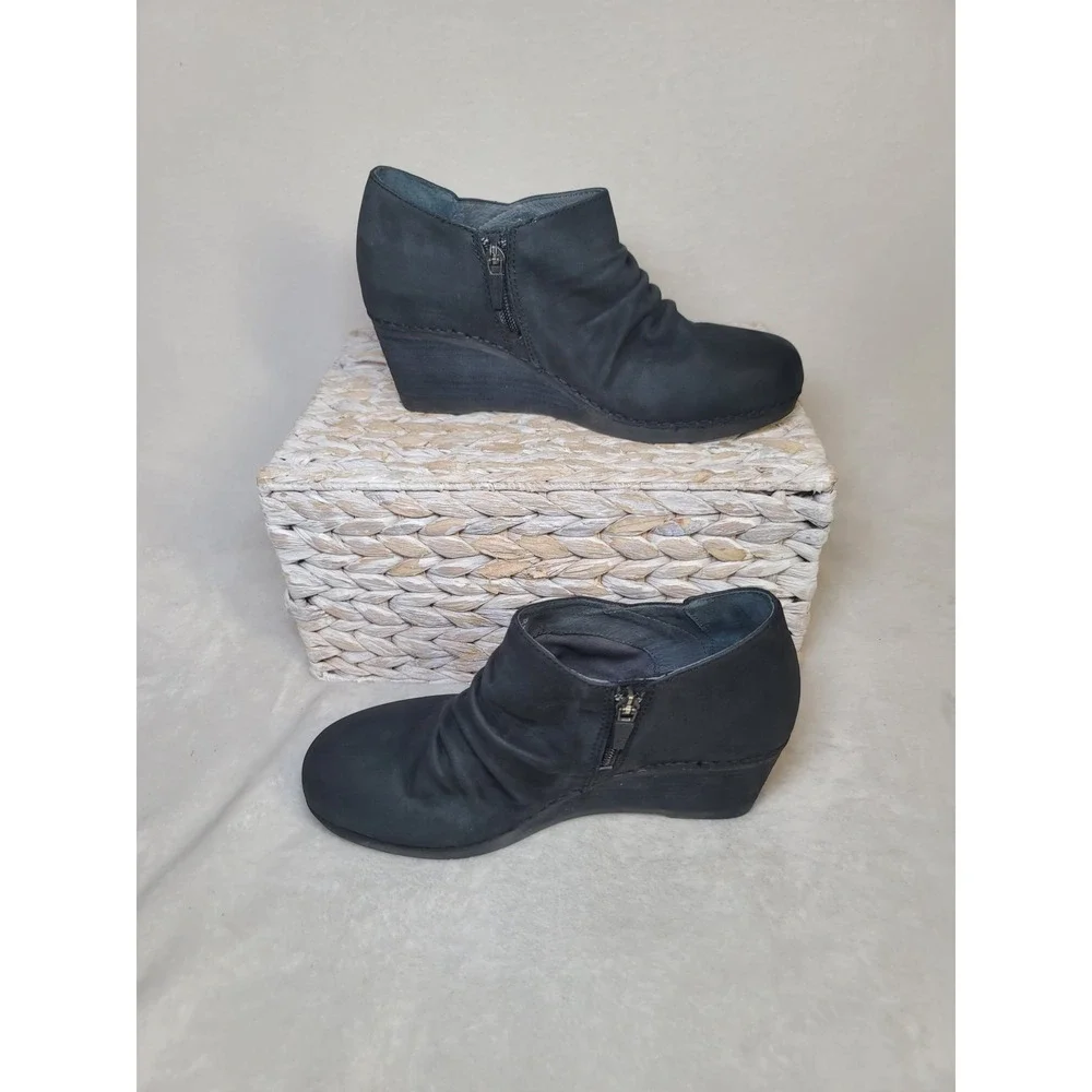 Dansko sheena y2k